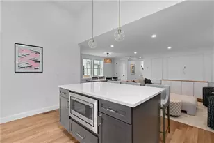 34 E Bowery St, Newport, RI 02840 - Photo 9