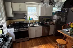272 Washington Ave, Providence, RI 02905 - Photo 11