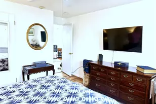 70 Carroll Ave, Newport, RI 02840 - Photo 11