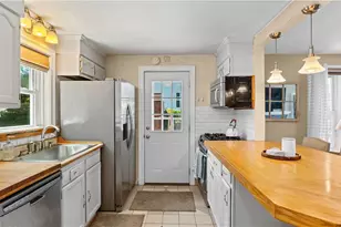 6 Nevada Ave, East Providence, RI 02916 - Photo 11