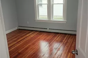 17 Wilson St, Pawtucket, RI 02861 - Photo 5