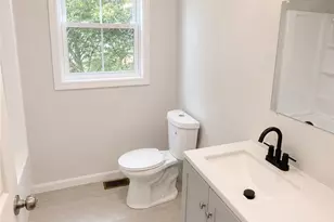 134 Florence St, Providence, RI 02909 - Photo 13