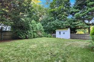 46 Sunapee Ct, Coventry, RI 02816 - Photo 35
