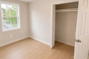 134 Florence St, Providence, RI 02909 - Photo 7