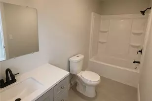 134 Florence St, Providence, RI 02909 - Photo 9