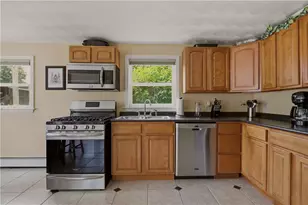 73 Harvard Ave, Warwick, RI 02889 - Photo 7