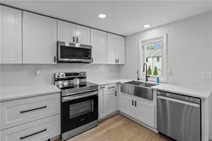 41 Dale Ave, Johnston, RI 02919 - Photo 7