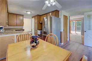 16 Superior St, Warwick, RI 02886 - Photo 15