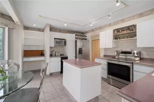 22 Golden View Dr, Johnston, RI 02919 - Photo 13
