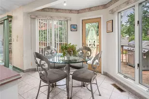 22 Golden View Dr, Johnston, RI 02919 - Photo 15
