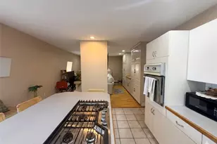 4646 Post Rd, Warwick, RI 02818 - Photo 11