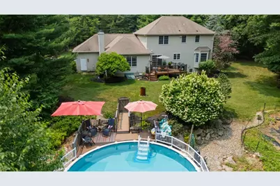8 Aster Lane, Coventry, RI 02831 - Photo 5