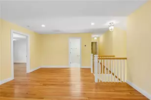221 Wickford Ct, North Kingstown, RI 02852 - Photo 19