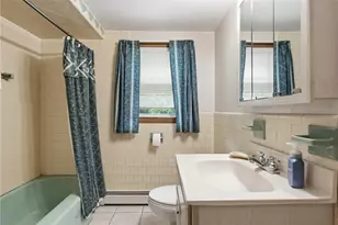 27 Danby St, Providence, RI 02904 - Photo 19