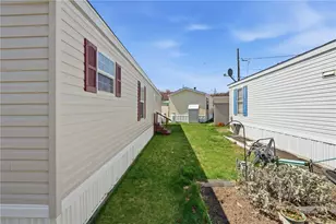 27 Woodward Rd, Lincoln, RI 02865 - Photo 19