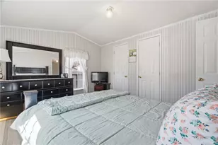 27 Woodward Rd, Lincoln, RI 02865 - Photo 15
