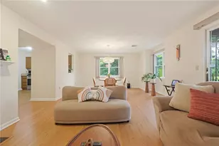 185 Manville Hill Rd, Cumberland, RI 02864 - Photo 9