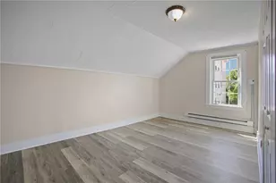 84 Spring St, Lincoln, RI 02838 - Photo 17