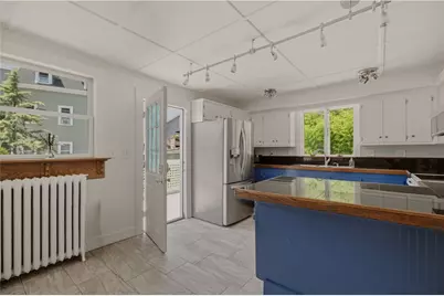 21 Clinton Avenue, Newport, RI 02840 - Photo 13