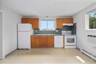 44 Newell Street, West Warwick, RI 02893 - Photo 15