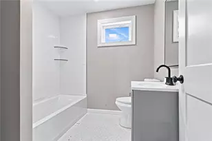 33 Tower St, Pawtucket, RI 02860 - Photo 9