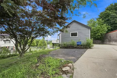 33 Tower Street, Pawtucket, RI 02860 - Photo 27