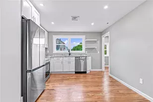 33 Tower St, Pawtucket, RI 02860 - Photo 5