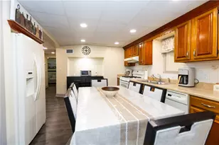 25 Ardway Ave, Warwick, RI 02889 - Photo 19