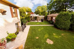 25 Ardway Ave, Warwick, RI 02889 - Photo 31