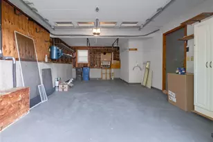 44 Village Ave, Cranston, RI 02920 - Photo 33