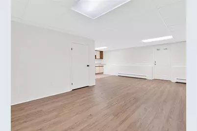 44 Village Avenue, Cranston, RI 02920 - Photo 27