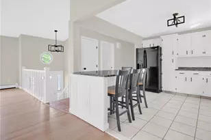 44 Village Ave, Cranston, RI 02920 - Photo 7