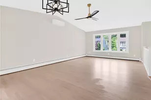 44 Village Ave, Cranston, RI 02920 - Photo 11