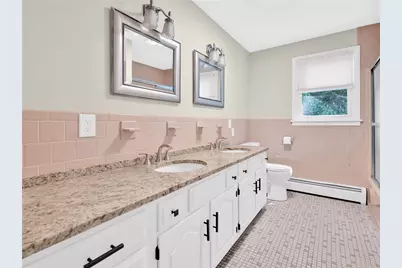 44 Village Avenue, Cranston, RI 02920 - Photo 23