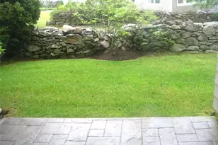 2 Weetamoe Farm Dr, Bristol, RI 02809 - Photo 3