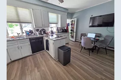 17 Sessions Street, Providence, RI 02906 - Photo 5