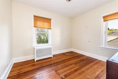 31 Grosvenor Avenue, Providence, RI 02908 - Photo 9