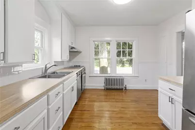 90 Hilltop Road, East Providence, RI 02914 - Photo 7