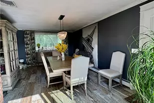 85 Commonwealth Ave, Warwick, RI 02886 - Photo 15