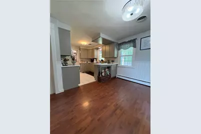 85 Commonwealth Avenue, Warwick, RI 02886 - Photo 13