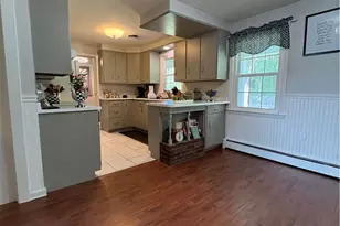 85 Commonwealth Ave, Warwick, RI 02886 - Photo 13