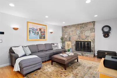 1 Pierce Court, Barrington, RI 02806 - Photo 15