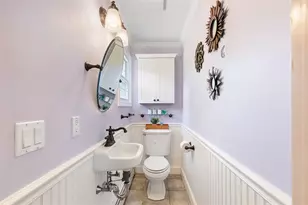 94 Wampanoag Trl, East Providence, RI 02915 - Photo 19