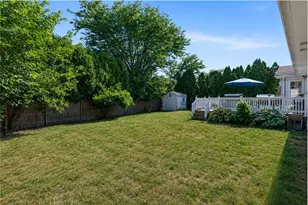 94 Wampanoag Trl, East Providence, RI 02915 - Photo 27