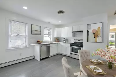 247 Grosvenor Avenue, North Providence, RI 02904 - Photo 9