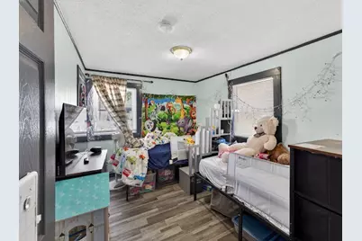 29 Mowry Street, Central Falls, RI 02863 - Photo 15