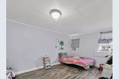 29 Mowry Street, Central Falls, RI 02863 - Photo 9
