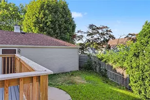 235 Beckwith St, Cranston, RI 02910 - Photo 43