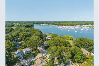147 Riverside Drive, East Providence, RI 02915 - Photo 37