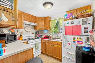 553 Fairmount St, Woonsocket, RI 02895 - Photo 15
